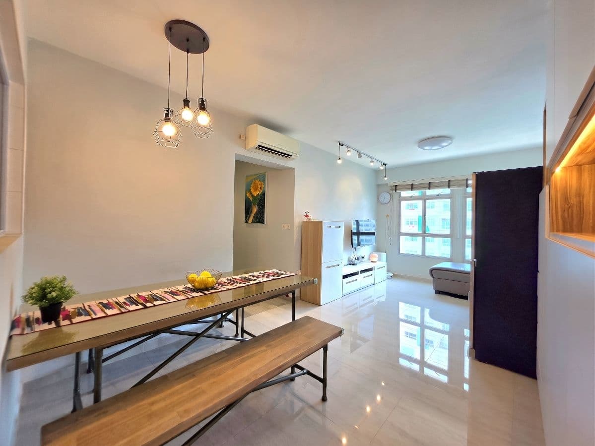 415A Fernvale Link listing