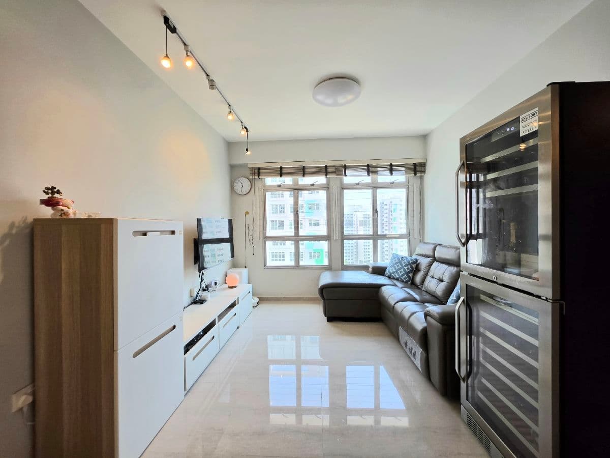 415A Fernvale Link listing