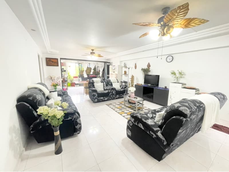 758 Choa Chu Kang Nth 5
