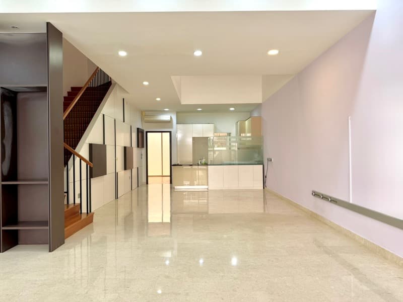 Luxus Hill Drive