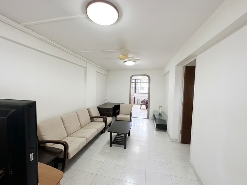 652 Hougang Ave 8 listing