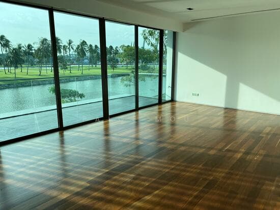 HARBOURFRONT AVENUE listing