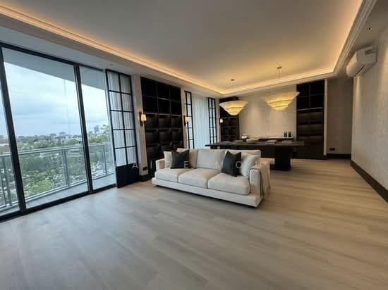 The Solitaire listing