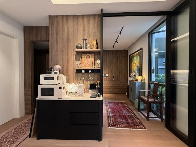 10 Evelyn listing