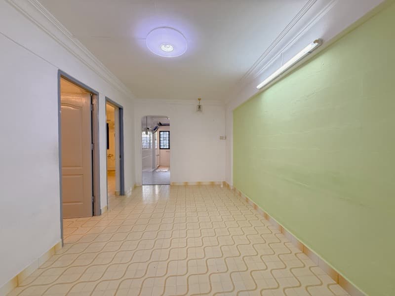 801 French Rd listing