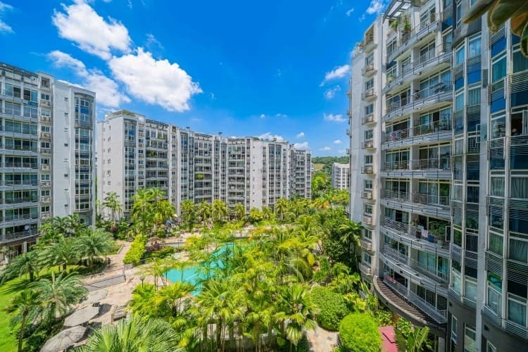 Hillington Green listing