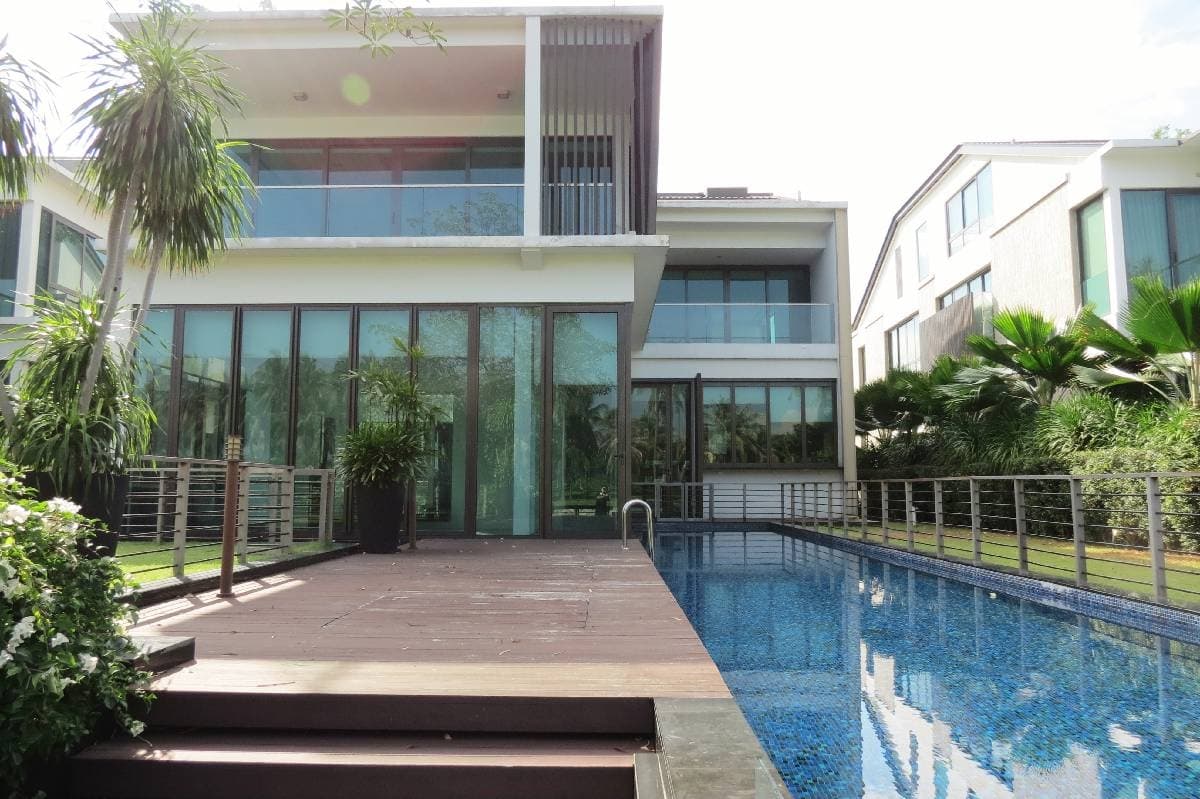 HARBOURFRONT AVENUE listing