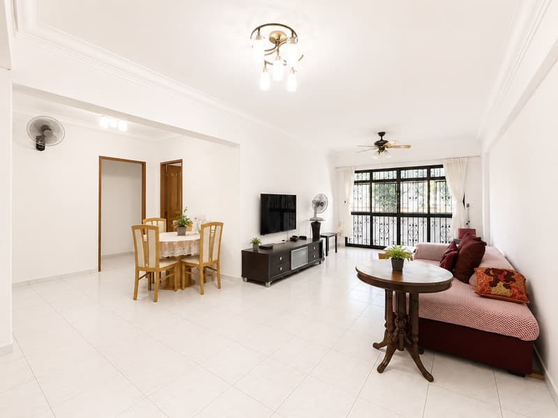 523 Woodlands Dr 14