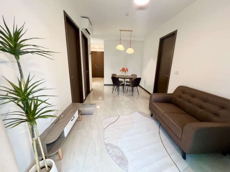 Normanton Park listing