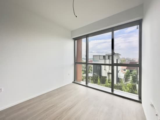 Amo Residence listing