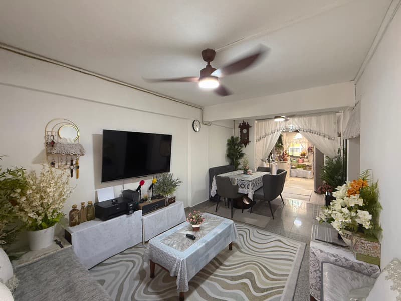 6 Marsiling Dr listing