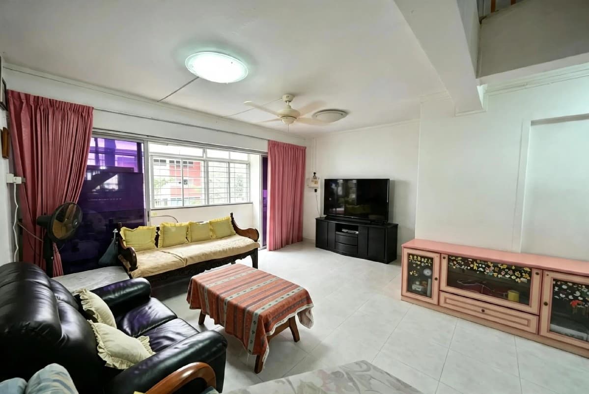 556 Jurong West St 42