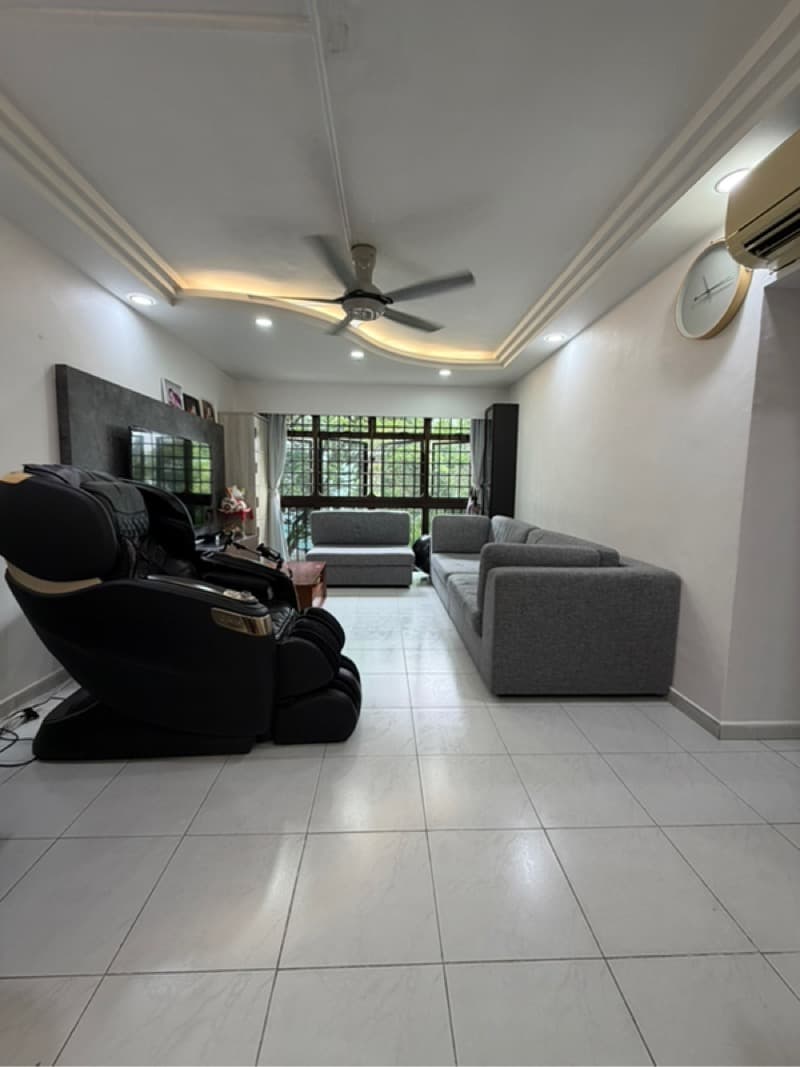 525 Woodlands Dr 14